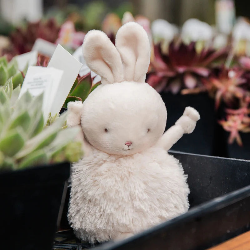 Bunnies By The Bay Roly-Poly knuffel konijn creme